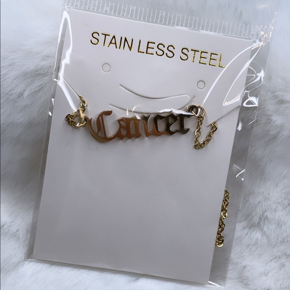 Cancer zodiac old English necklace - Picture 1 of 1